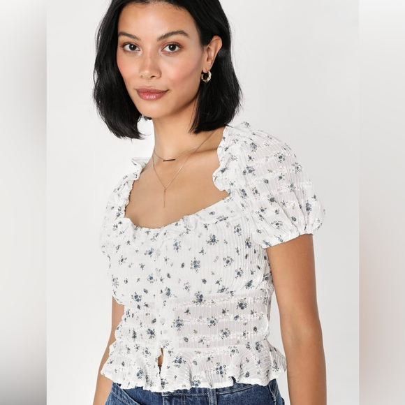 Lulu's NWOT Charismatic Look Ivory Floral Print Ruffled Puff Sleeve Size Medium - Picture 1 of 12